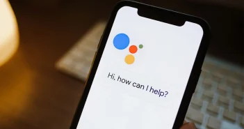 Google Assistant будет заменен на Gemini на всех смартфонах Samsung в 2026 году