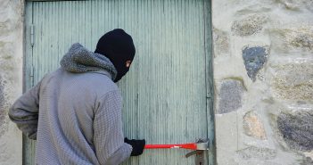 Новый вид мошенничества: россияне потеряли 65 млрд рублей на схеме с «обратным звонком»