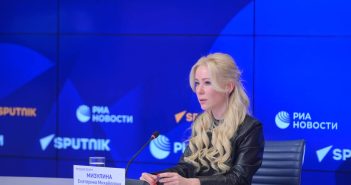 Екатерина Мизулина намерена отстаивать Roblox перед Роскомнадзором