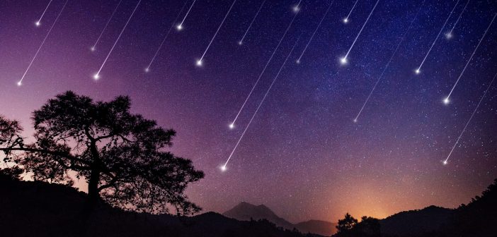 Небо над Россией озарит «король» метеорных потоков
