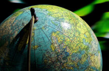 Северный магнитный полюс движется в Россию со скоростью 40 км в год