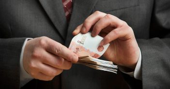 В России решили окончательно отменить декларации чиновников