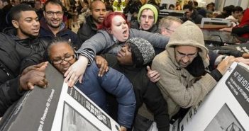 В «черную пятницу» россияне массово скупали флагманы Samsung и технику Huawei