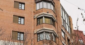 Cуд постановил немедленно выселить Ларису Долину из квартиры