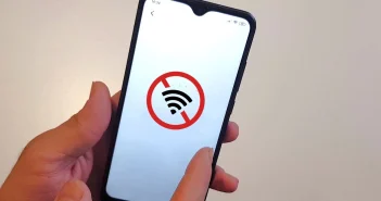 В Питере могут отключить интернет на Новый год