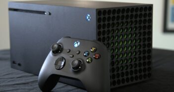 Microsoft отчиталась о падении продаж консолей Xbox на 32%