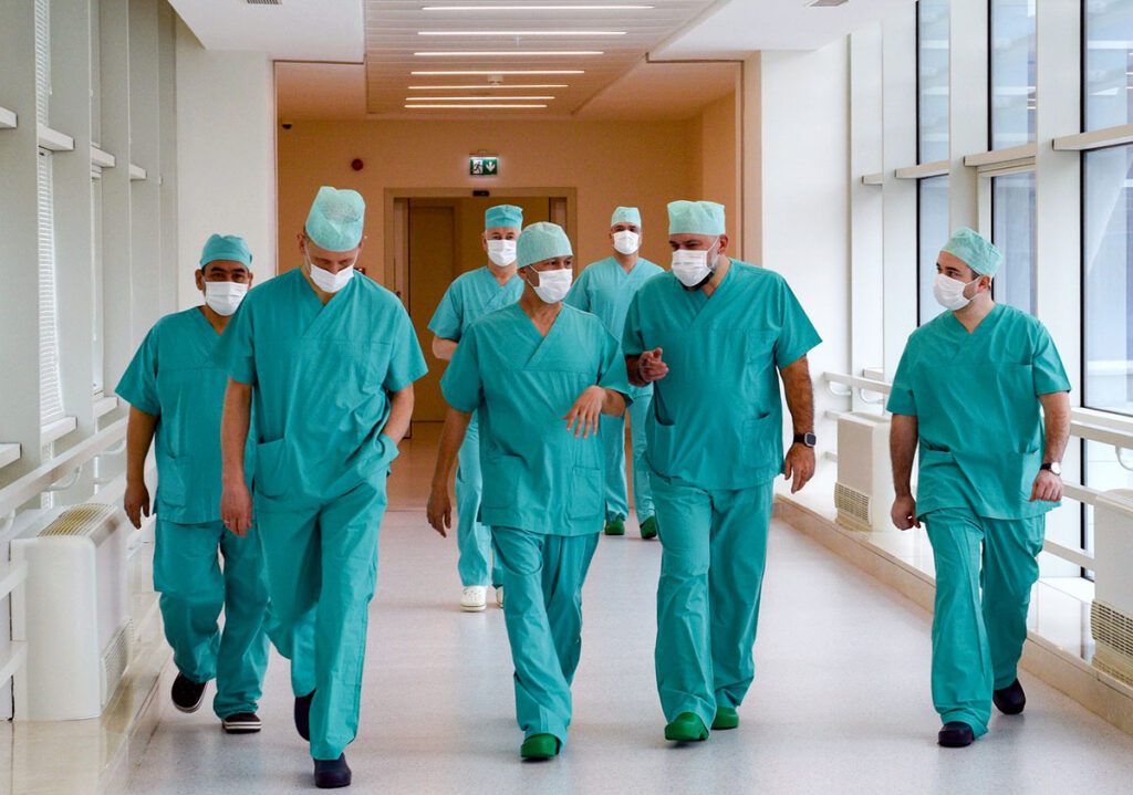 Россия переходит на запись к врачам через мессенджер MAX Россия переходит на запись к врачам через мессенджер MAX