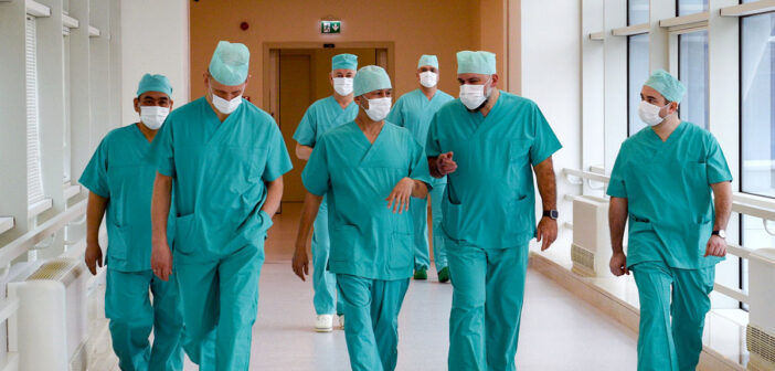 Россия переходит на запись к врачам через мессенджер MAX