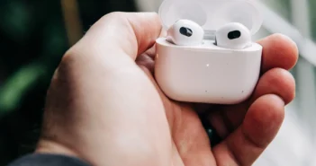 AirPods теперь полноценно работают на Android