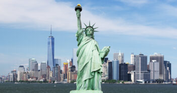 США приостанавливают выдачу только иммиграционных виз для 75 стран