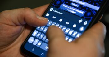 Хакеры заявили о взломе госмессенджера Max