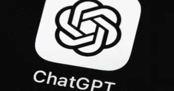 В России обнаружили способ бесплатно получить подписку ChatGPT Plus за $240