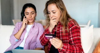 Банки в России начали массово блокировать покупки на маркетплейсах