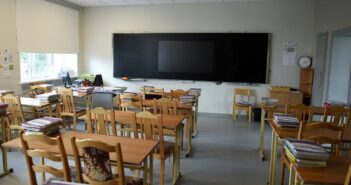 В Госдуме предложили освободить классных руководителей от преподавания