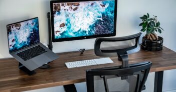 Как выбрать компьютерный стол в 2026 году: пошаговое руководство