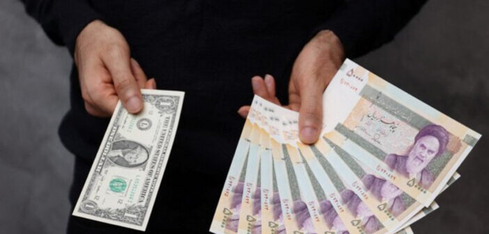 Иранский риал обвалился до 1,13 млн за доллар