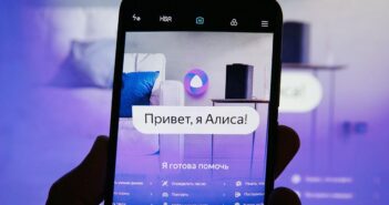 Алиса от Яндекса теперь понимает намеки и сложные команды