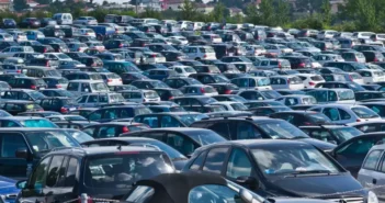 Иномарки в России подорожают еще на 40% из-за новых правил