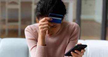 Мошенники стали использовать в России голосовых роботов вместо СМС