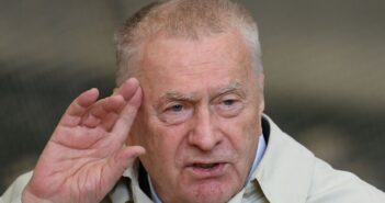 Имя Владимира Жириновского найдено в архивах Джеффри Эпштейна