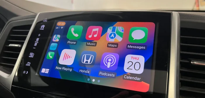 Apple разрешит интеграцию ChatGPT и Google Gemini в CarPlay