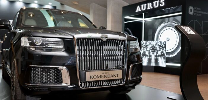 Завод Aurus встал, а элиты вернулись к Mercedes