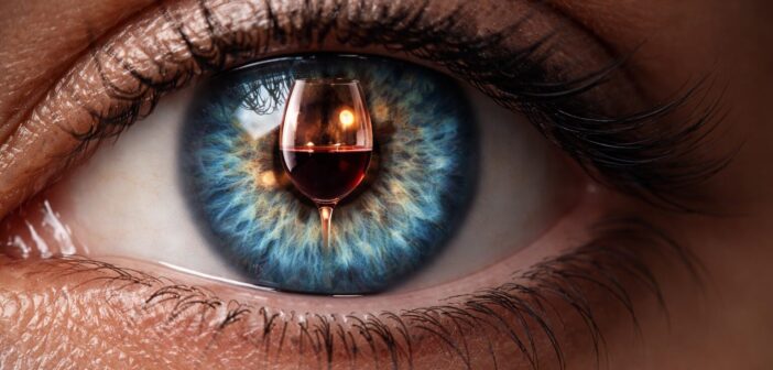 Ученые связывают светлый цвет радужки с риском алкоголизма