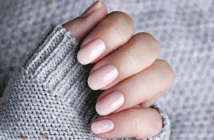 В России предложили ограничить длину ногтей у женщин через ГОСТ