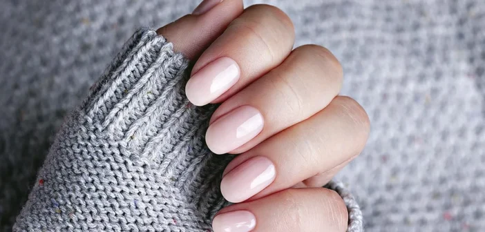 В России предложили ограничить длину ногтей у женщин через ГОСТ