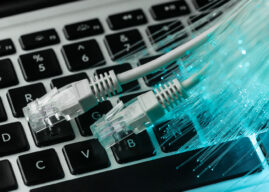 Сайты и сервисы будут исключать из белых списков за допуск россиян с VPN