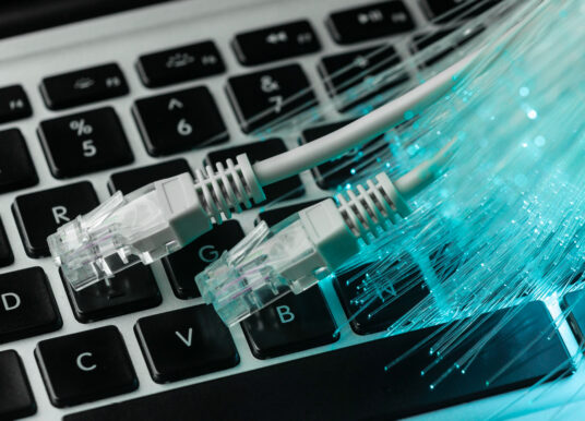 Сайты и сервисы будут исключать из белых списков за допуск россиян с VPN