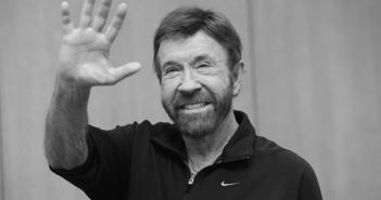 На Гавайях скончался легендарный Чак Норрис