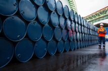 Нефть Brent взлетела до $77,64 на фоне ударов США и Израиля по Ирану