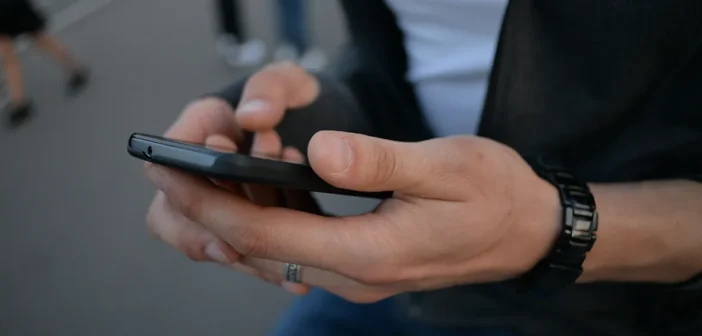 Более 10 тыс. смартфонов в России заражены новым трояном Falcon