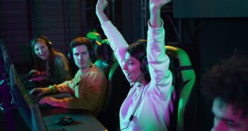 Почему аудитория esports быстрее реагирует на аналитические данные