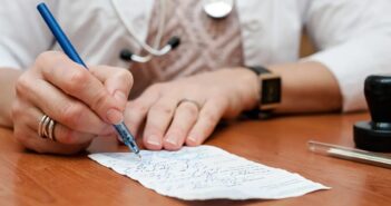 Медики в России начали испльзовать ИИ для выписки рецептов