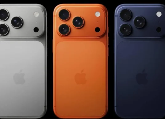 Цены на iPhone и технику Apple в России взлетели на 15%