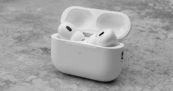 У наушников Apple AirPods Pro 2 в России внезапно заработала функция слухового аппарата