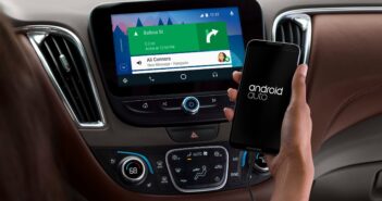 В Android Auto появилась поддержка YouTube, но в виде аудиоплеера