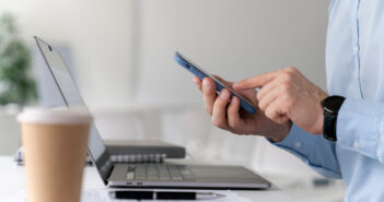 В Кремле пообещали, что Интернет в России скоро "нормализуется"