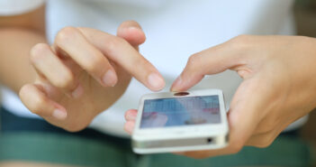 Отключение оплаты Apple ID лишит мобильных операторов 10 млрд рублей выручки