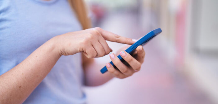 В России резко упал трафик к Telegram и WhatsApp