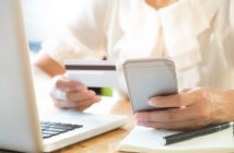 Песков заявил, что не слышал, чтобы Путин приказал брать плату за VPN