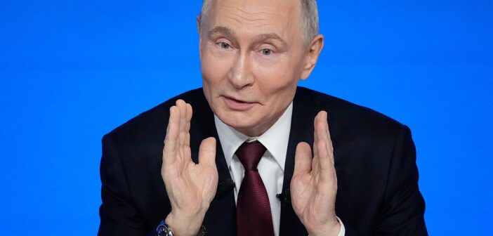 Путин поручил обеспечить бесперебойную работу Госуслуг при отключении интернета
