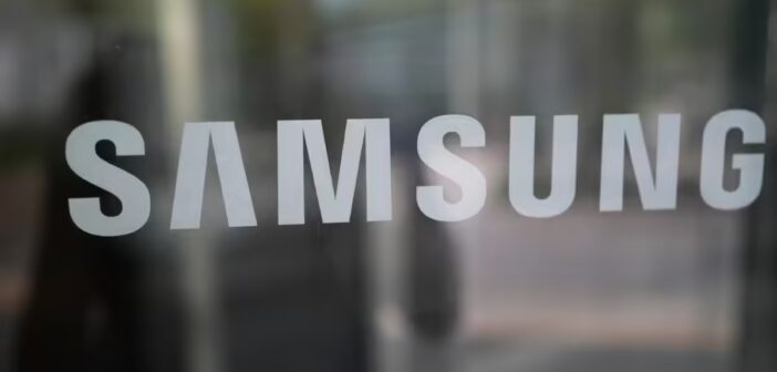 Samsung принудительно переводит владельцев Galaxy на сервисы Google и стирает архивы