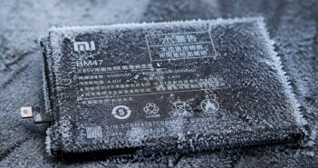 Xiaomi выводит на рынок Poco M8s, который работает в экстремальном холоде