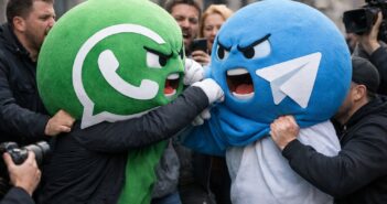WhatsApp* и Telegram публично поругались