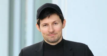 Павел Дуров назвал школы, банки, налоги и реальность глобальным скамом