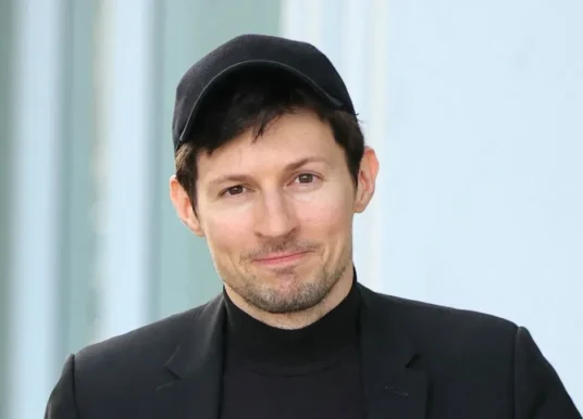 Павел Дуров назвал школы, банки, налоги и реальность глобальным скамом