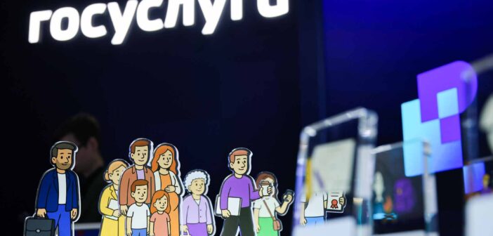 Россияне массово теряют доступ к банкам и Госуслугам за границей